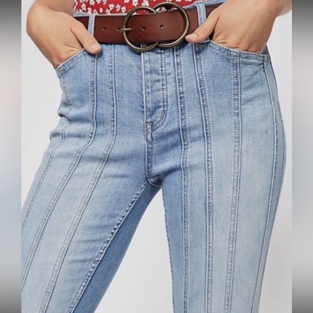 Free People Women's So Many Seams Flare Jeans - size 27 - Picture 2 of 11